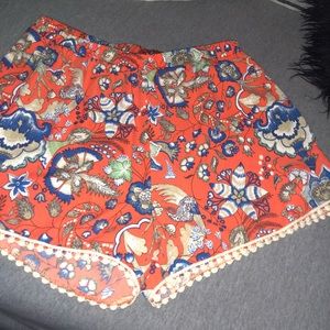 Women’s vanilla bay shorts SZ med